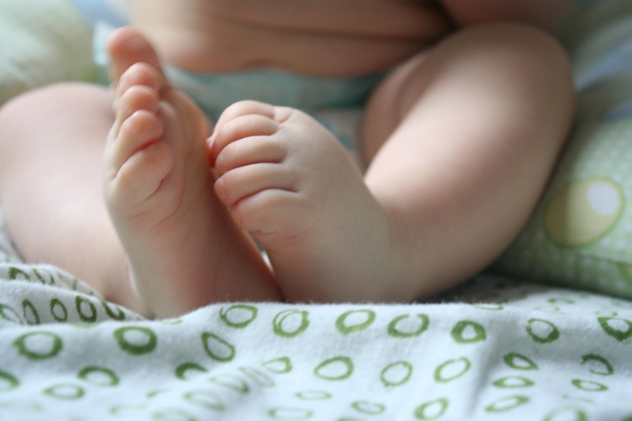 10个月孕妈供卵生的宝宝体重标准（十个月孕妈供卵生的宝宝体重标准是多少）